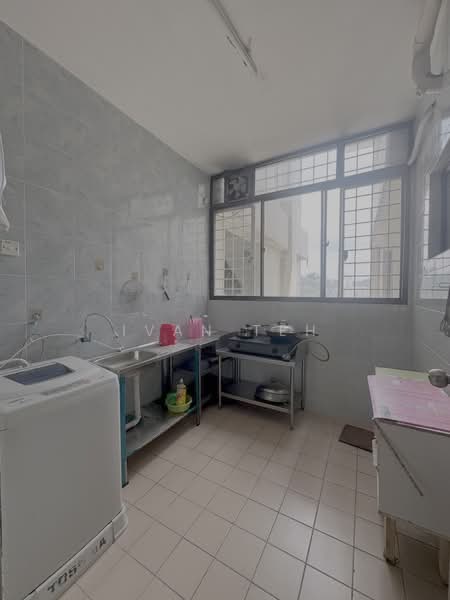 Condominium for Sale at KiPark Selayang - Ivan Teh - Kitchen - PropertyGuru.com.my