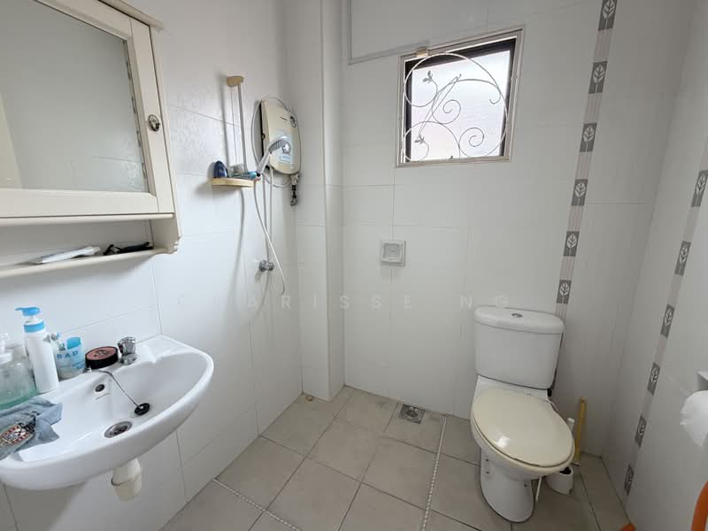 Semi-Detached House for Sale in Bukit Sungai Long (Bandar Sungai Long) - Charisse Ng - Bathroom - PropertyGuru.com.my