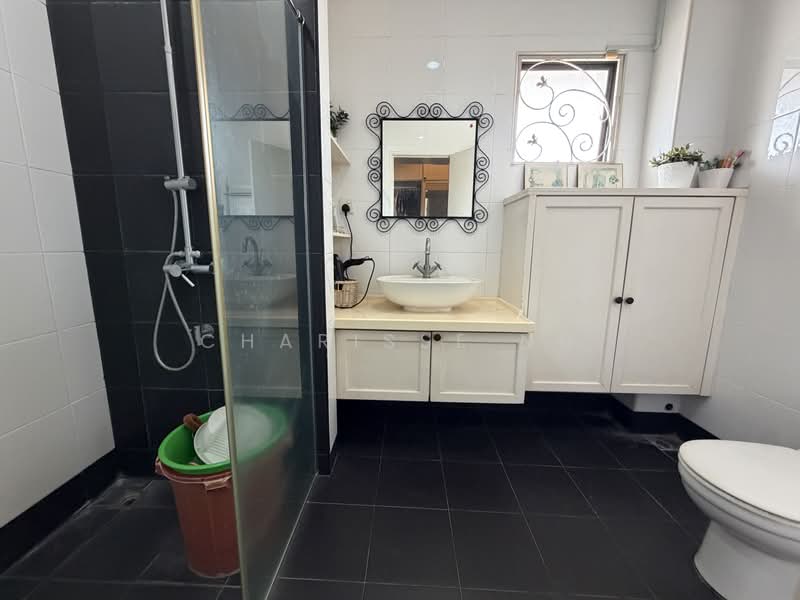 Semi-Detached House for Sale in Bukit Sungai Long (Bandar Sungai Long) - Charisse Ng - Bathroom - PropertyGuru.com.my
