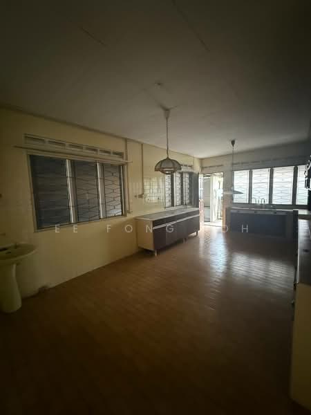 Link Bungalow for Sale in Taman Melodies (Johor Bahru) - Ee Fong Toh - Kitchen - PropertyGuru.com.my