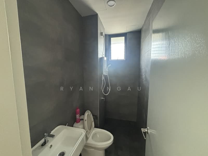 Kondominium untuk Disewa di Verando Residence - Ryan Ngau - Bathroom - PropertyGuru.com.my