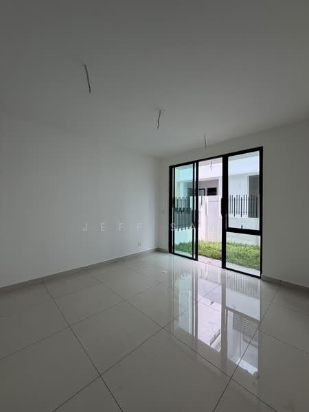 Link Bungalow for Sale in Horizon Hills (Iskandar Puteri (Nusajaya)) - Jeff Saw - Living Room - PropertyGuru.com.my