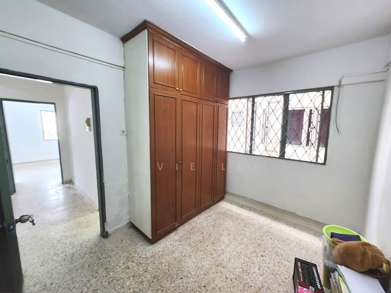 Rumah Flat untuk Dijual di Taman Kajang Mewah - Jovie Lee - Bedroom - PropertyGuru.com.my
