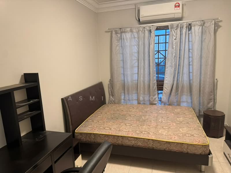 Condominium for Rent at Palm Spring @ Damansara - Jasmine Loo - Bedroom - PropertyGuru.com.my