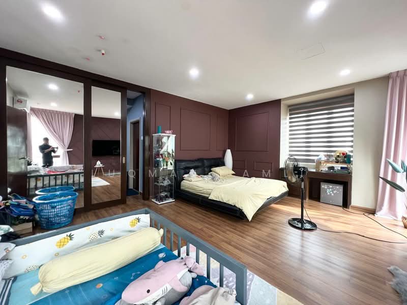 Rumah Banglo untuk Dijual di Bukit Rahman Putra (Sungai Buloh) - Luqman Ramli - Bedroom - PropertyGuru.com.my