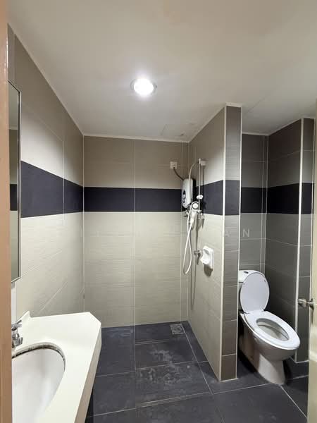 Kondominium untuk Disewa di Ampang Putra Residency - Gillian Tan - Bathroom - PropertyGuru.com.my