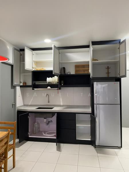 Pangsapuri untuk Disewa di Residensi Vista Wirajaya - Samuel Tan - Kitchen - PropertyGuru.com.my