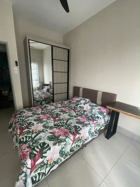 Kondominium untuk Disewa di Residensi Sateria - Eric Siew - Bedroom - PropertyGuru.com.my