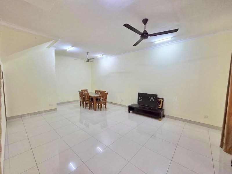 2-storey Terraced House for Sale in Setia Alam (Selangor) - Hazlin Miswan - Living Room - PropertyGuru.com.my