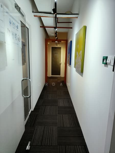 Office for Rent in Puchong (Selangor) - Jordan . - Corridor - PropertyGuru.com.my