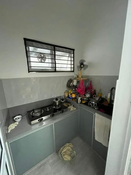 Bungalow for Sale in Taman Kebun Teh (Johor Bahru) - Ee Fong Toh - Kitchen - PropertyGuru.com.my