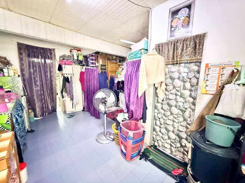 Rumah Teres 2 Tingkat untuk Dijual di Taman Desawan (Klang) - Wan Azlan Ahmad - PropertyGuru.com.my