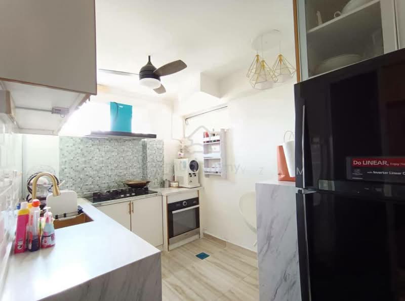 Kondominium untuk Dijual di Danau Idaman - Mohd Adryzam - Kitchen - PropertyGuru.com.my