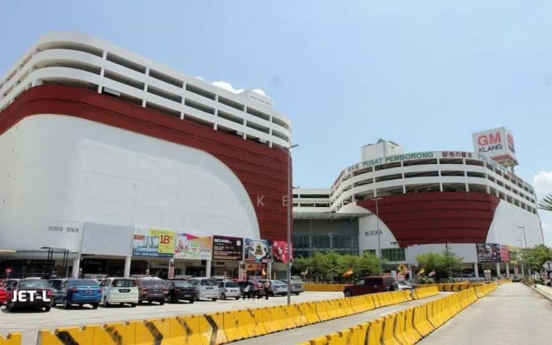 Retail Space for Sale in Bandar Botanic (Klang) - Loke . - Exterior - PropertyGuru.com.my