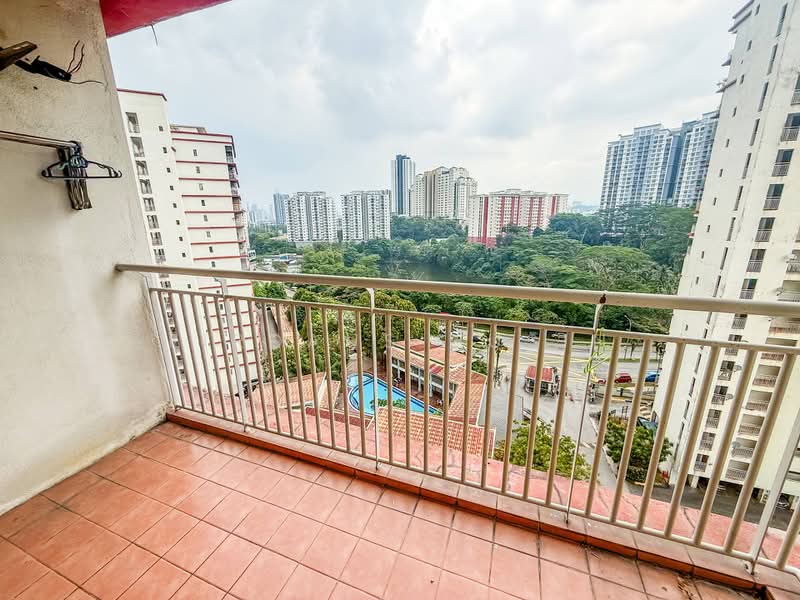 Kondominium untuk Dijual di Vista Amani - Firdaus Husin - Balcony - PropertyGuru.com.my