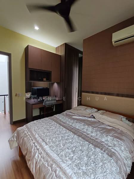 Rumah Berkembar untuk Dijual di Pekan Nanas (Johor) - Fennie Chua - Bedroom - PropertyGuru.com.my