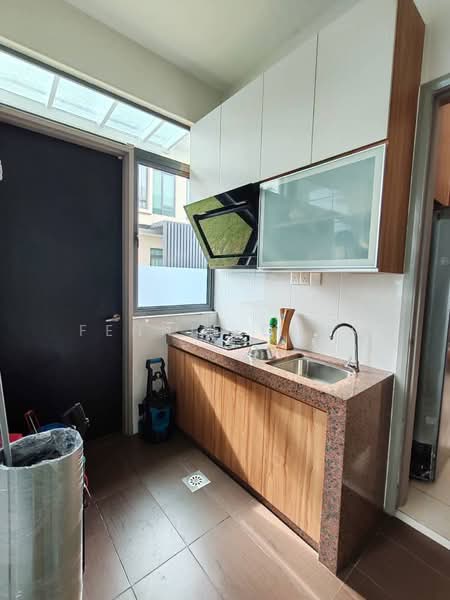 Rumah Berkembar untuk Dijual di Pekan Nanas (Johor) - Fennie Chua - Kitchen - PropertyGuru.com.my