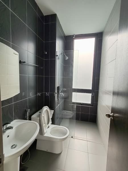 Rumah Berkembar untuk Dijual di Pekan Nanas (Johor) - Fennie Chua - Bathroom - PropertyGuru.com.my