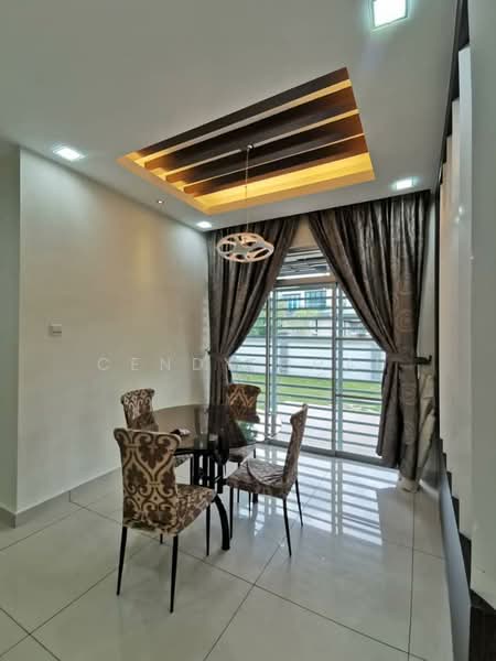 Rumah Kluster untuk Dijual di Taman Kempas Indah (Tebrau) - Cendy Chau - Dining Room - PropertyGuru.com.my