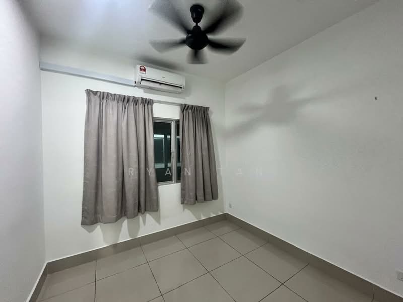 Service Residence for Sale at Serviced Residence @ Razak City Residences (RC Residences) - Ryan Tan - Bedroom - PropertyGuru.com.my