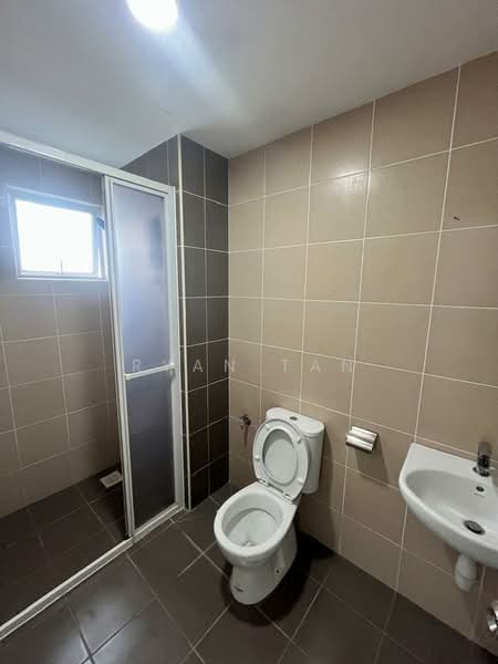 Service Residence for Sale at Serviced Residence @ Razak City Residences (RC Residences) - Ryan Tan - Bathroom - PropertyGuru.com.my