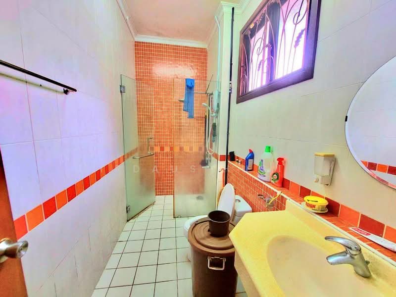 Rumah Banglo untuk Dijual di Taman Bunga Negara (Shah Alam) - Firdaus Husin - Bathroom - PropertyGuru.com.my