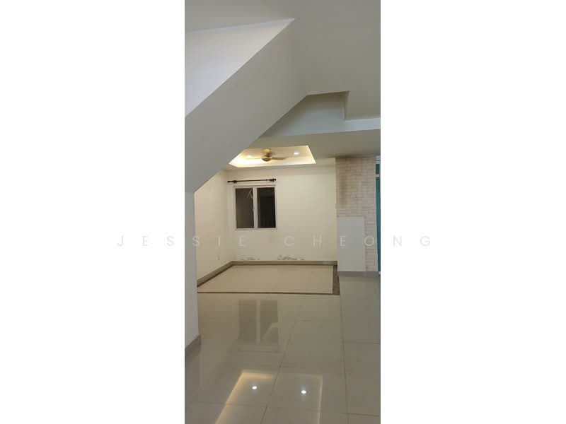 Rumah Teres 3 Tingkat untuk Dijual di Taman Sri Putra Mas (Sungai Buloh) - Jessie Cheong - PropertyGuru.com.my