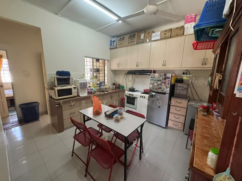 Rumah Berkembar untuk Dijual di Kajang (Selangor) - Evelyn Khoo - Kitchen - PropertyGuru.com.my