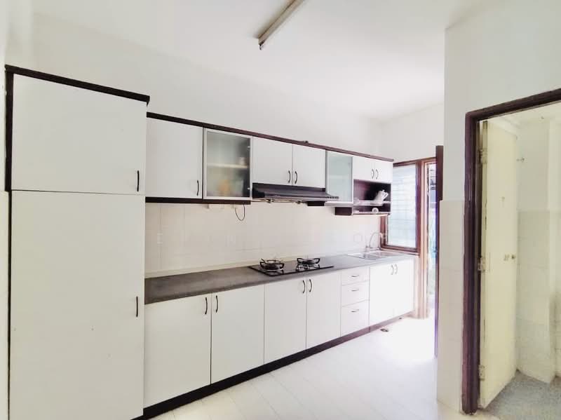 Rumah Teres 2 Tingkat untuk Disewa di Sungai Buloh (Selangor) - Erin Yusof - Kitchen - PropertyGuru.com.my
