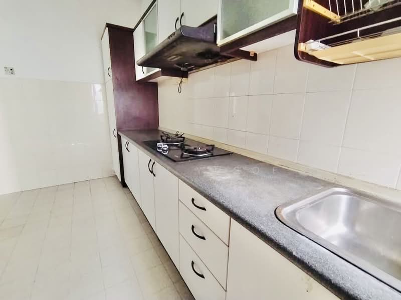Rumah Teres 2 Tingkat untuk Disewa di Sungai Buloh (Selangor) - Erin Yusof - Kitchen - PropertyGuru.com.my