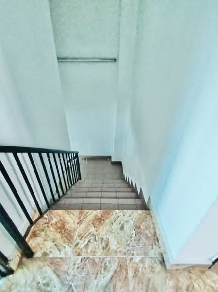 Rumah Teres 2 Tingkat untuk Disewa di Sungai Buloh (Selangor) - Erin Yusof - Corridor - PropertyGuru.com.my