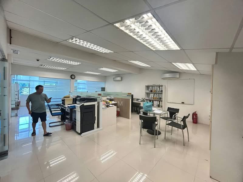 Gudang untuk Dijual di Kawasan Perindustrian Pengkalan (Lahat) - Sam . - Interior - PropertyGuru.com.my