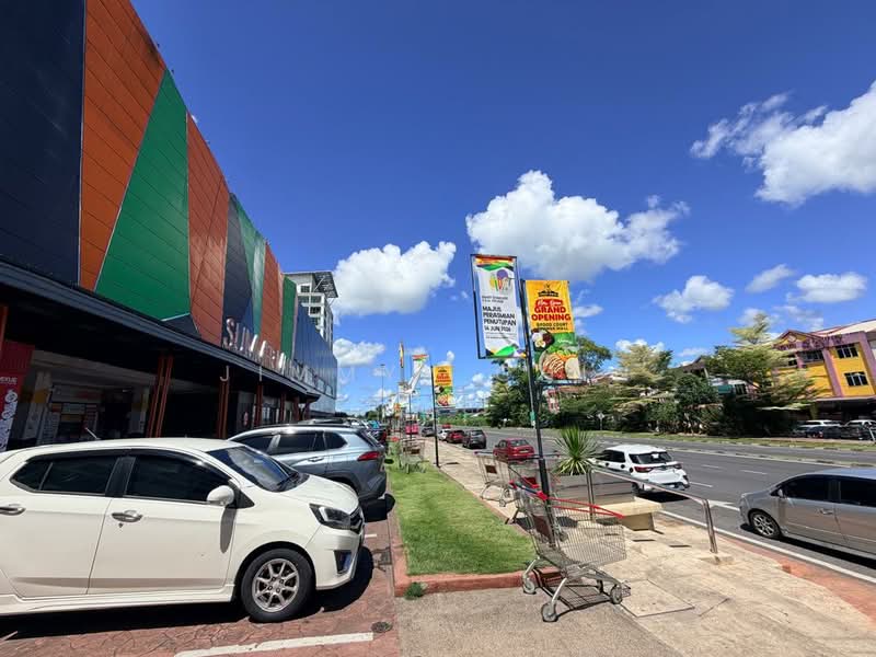 Shop for Sale in Kuching (Sarawak) - Jimmyy Chin - Exterior - PropertyGuru.com.my