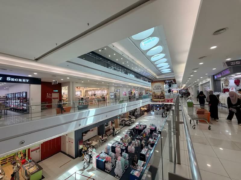 Shop for Sale in Kuching (Sarawak) - Jimmyy Chin - Interior - PropertyGuru.com.my