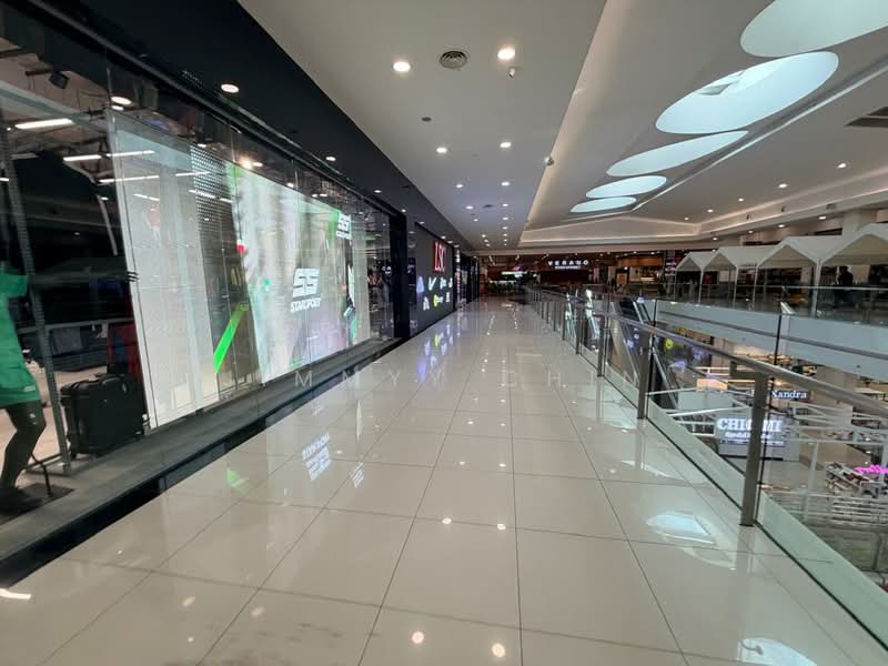 Shop for Sale in Kuching (Sarawak) - Jimmyy Chin - Corridor - PropertyGuru.com.my