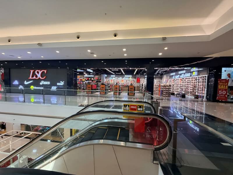 Shop for Sale in Kuching (Sarawak) - Jimmyy Chin - Interior - PropertyGuru.com.my