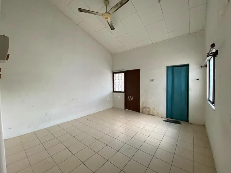 2-storey Terraced House for Sale in Seksyen 4 (Shah Alam) - NIK AZWAN - Interior - PropertyGuru.com.my