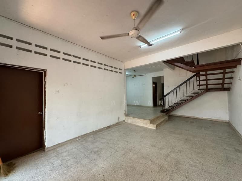 2-storey Terraced House for Sale in Seksyen 4 (Shah Alam) - NIK AZWAN - Interior - PropertyGuru.com.my