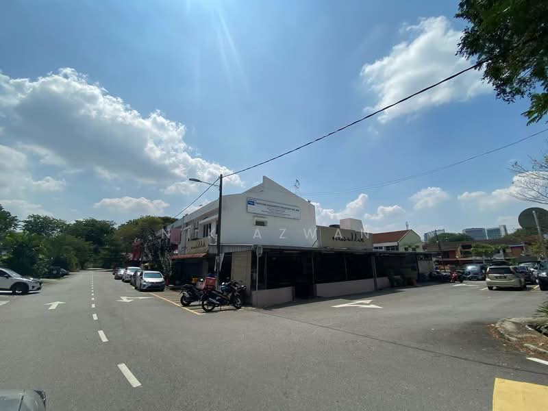 2-storey Terraced House for Sale in Seksyen 4 (Shah Alam) - NIK AZWAN - Exterior - PropertyGuru.com.my