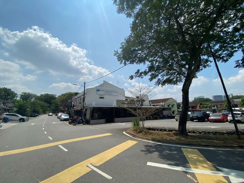 2-storey Terraced House for Sale in Seksyen 4 (Shah Alam) - NIK AZWAN - Exterior - PropertyGuru.com.my