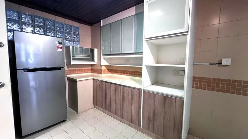 Kondominium untuk Disewa di Fernlea Court - Kew . - Kitchen - PropertyGuru.com.my