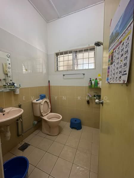 Rumah Berkembar untuk Dijual di Kajang (Selangor) - Evelyn Khoo - Bathroom - PropertyGuru.com.my