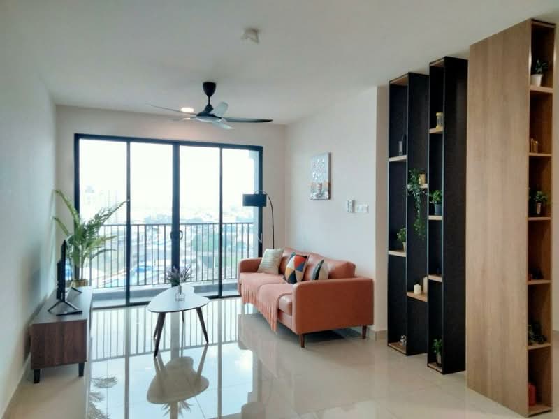 Servis Apartment untuk Disewa di AraTre' Residences - Ivan Lum - Living Room - PropertyGuru.com.my