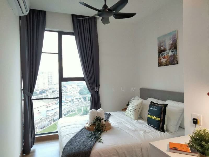 Servis Apartment untuk Disewa di AraTre' Residences - Ivan Lum - Bedroom - PropertyGuru.com.my