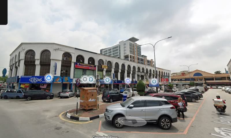 Shop for Rent in Bandar Kajang (Kajang) - Ng Moon Tsing - Exterior - PropertyGuru.com.my