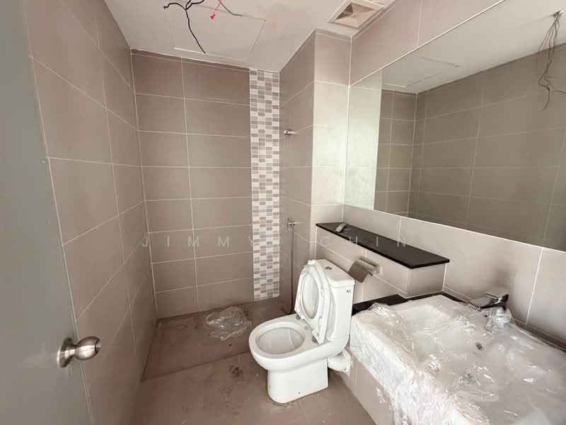 Apartment for Sale at Summer Suites @ The Summer Shopping Mall - Jimmyy Chin - Bathroom - PropertyGuru.com.my