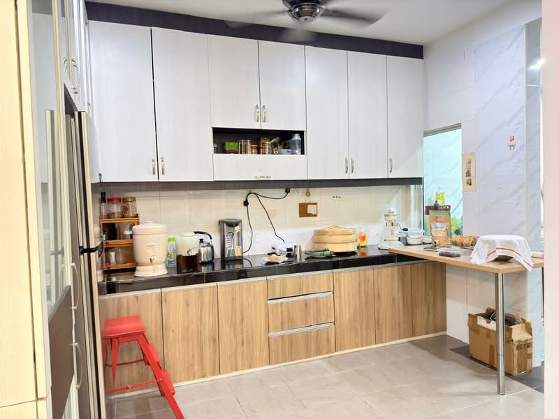 Rumah Teres untuk Dijual di Taman Fadason (Kepong) - Steve Soon - Kitchen - PropertyGuru.com.my