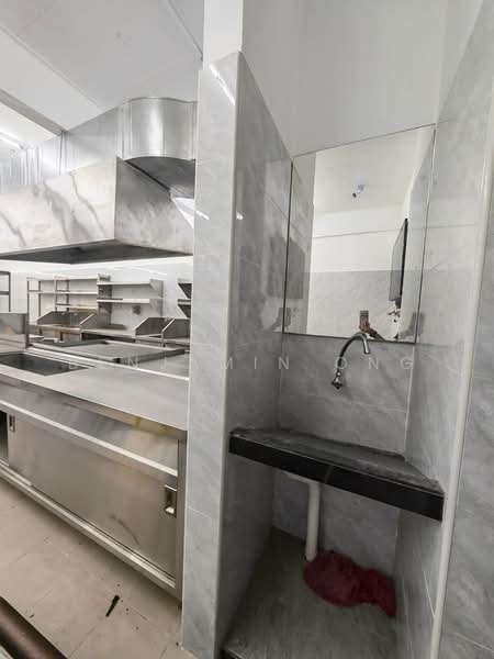 Shop for Sale in Taman Desa Tebrau (Tebrau) - Benjamin Ong - Kitchen - PropertyGuru.com.my