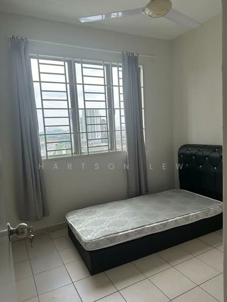 Servis Apartment untuk Disewa di Casa Subang - Hartson Lew - Bedroom - PropertyGuru.com.my