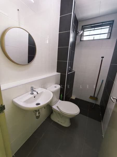 Semi-Detached House for Rent in Telok Panglima Garang (Selangor) - Michelle Lee - Bathroom - PropertyGuru.com.my